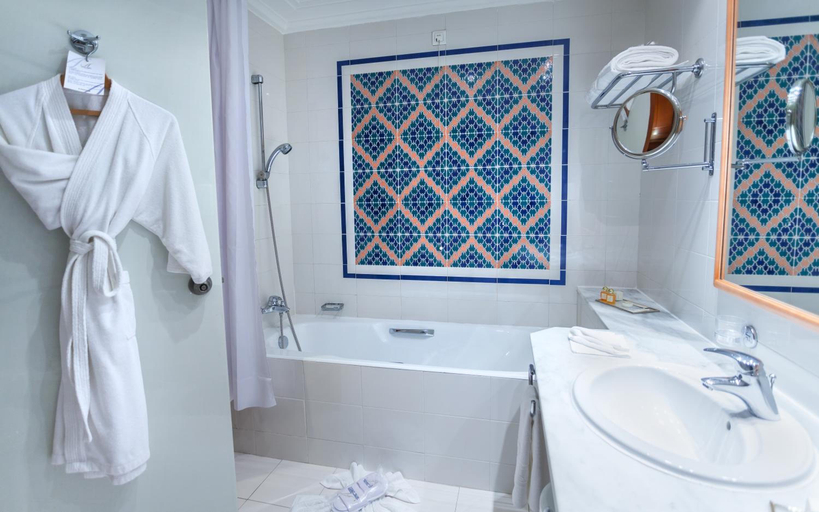 Bathroom 3, El Mouradi Hotel Africa Tunis, Bab Bhar