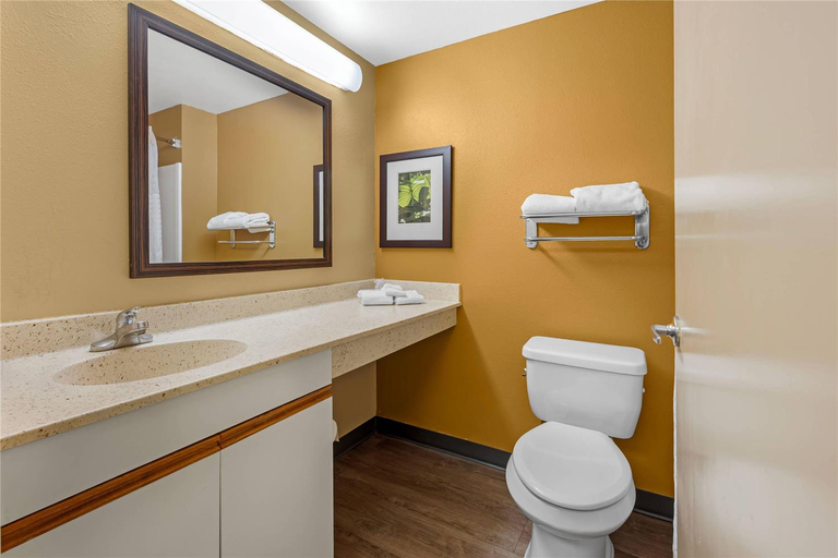 Bathroom 4, MainStay Suites Las Vegas Convention Center, Clark