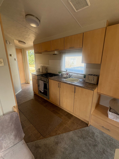 Private kitchen 3, Caravan Sleeps 6 With Parking, Northamptonshire
