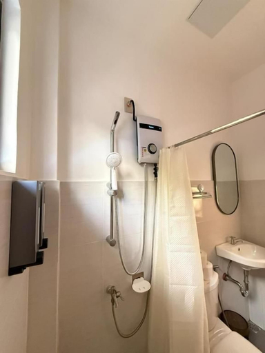 Bathroom 4, Casa Apollo Suites, Puerto Princesa City