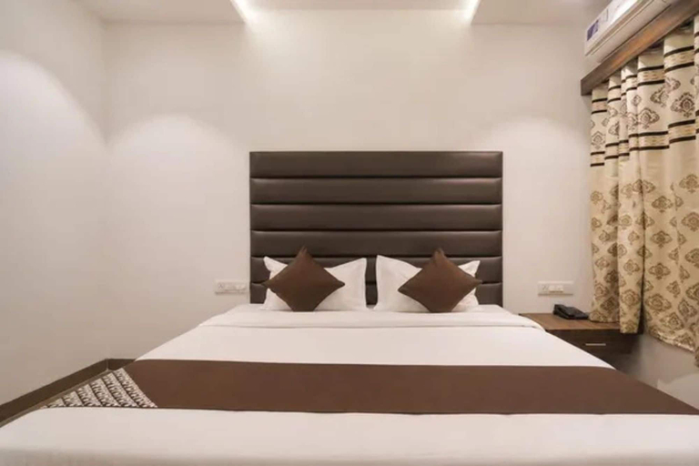 Room 5, Fabhotel Rudraksh Inn, Indore