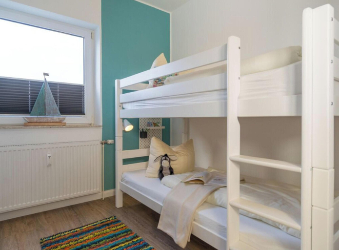 Room 3, Holiday Apartment With 2 Bedrooms, Ostholstein