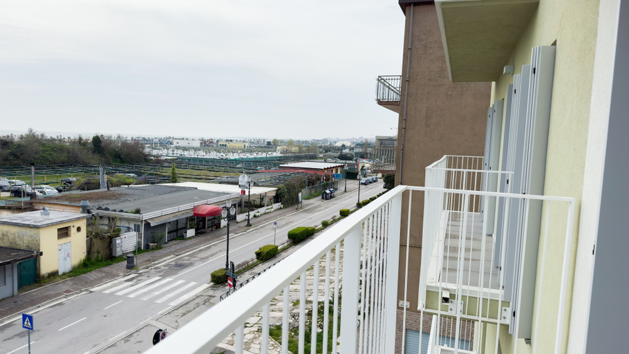 Balcony 5, Farmont Seafront Acquamarine Suite by Casa Check, Venezia