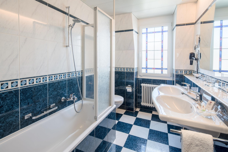 Bathroom 4, Hotel Mirabeau, BW Signature Collection, Lausanne