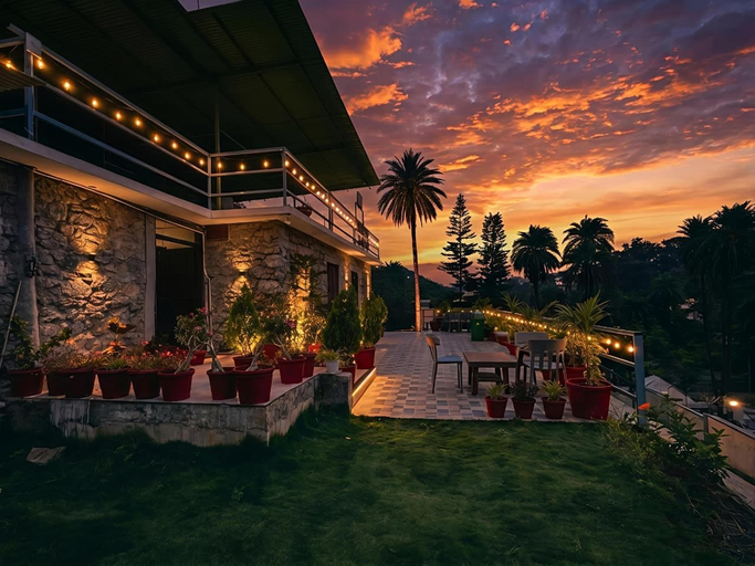 Terrace/patio 3, Royal Raj Palace, Sirohi