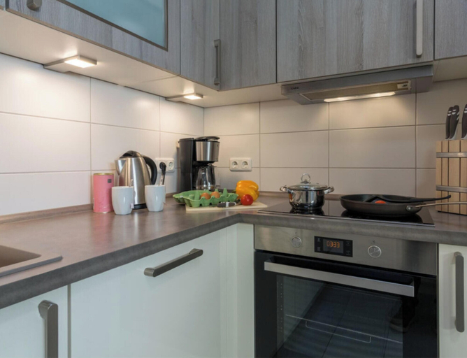 Private kitchen 5, Holiday Apartment With 2 Bedrooms, Ostholstein
