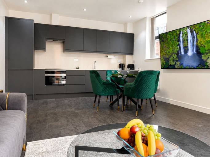 In-room dining 5, North Gate House, Sheffield