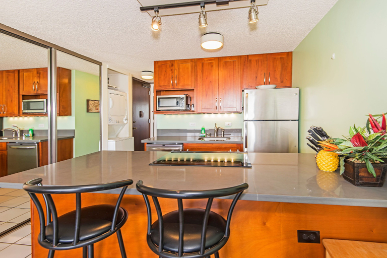 Exterior 4, Lucious Green Golf Course-mt Views at Canal House W/washer-dryer & Parking, Honolulu
