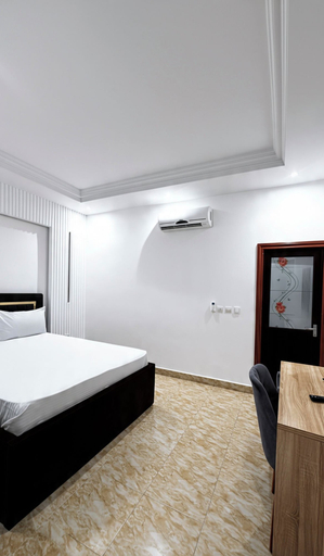 Room 2, Hotel, Sô-Ava