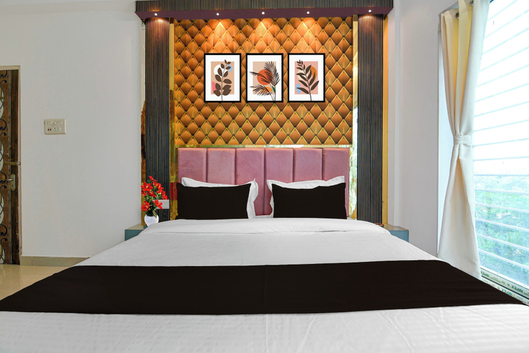 Room 2, Super Collection O Mukundapur, South 24 Parganas