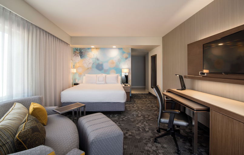 Bedroom 4, Courtyard by Marriott Calgary South, Division No. 6