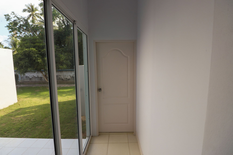 Room 2, Seamount Ban Krut, Bang Saphan