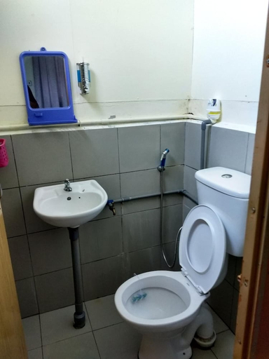 Bathroom 5, Kinabalu Poring Vacation Lodge - Hostel, Ranau
