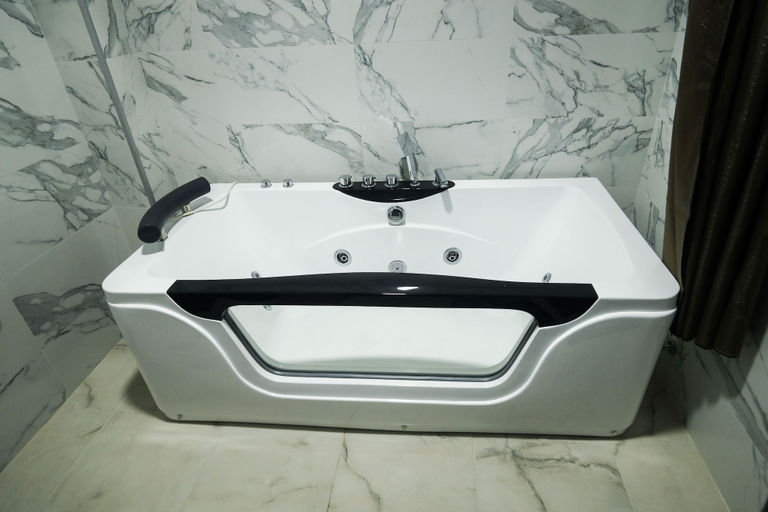 Bathroom 4, Prestige Guest House, Kutaisi