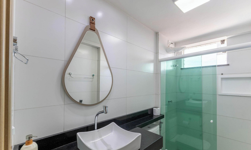 Bathroom, Apt Sea View 300 m From the Beach Mmd0802, Ilhéus