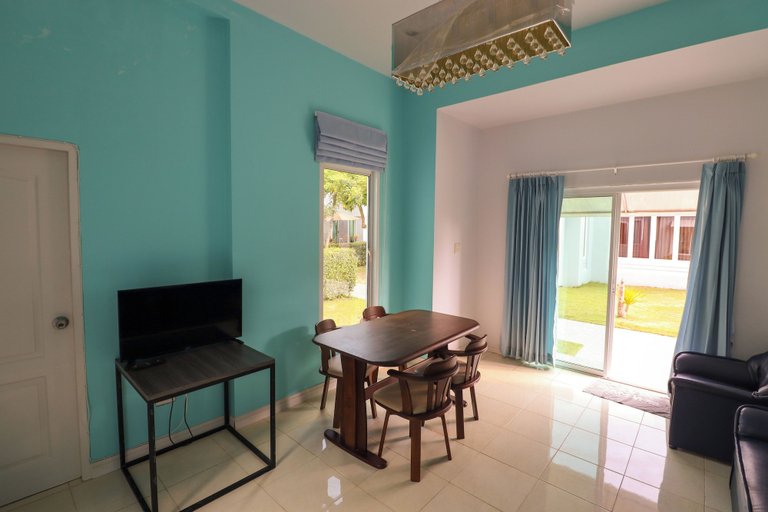 Living room 5, Seamount Ban Krut, Bang Saphan