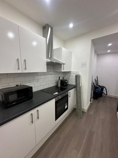 Private kitchen 5, Private Bedroom With Kitchen Access, London