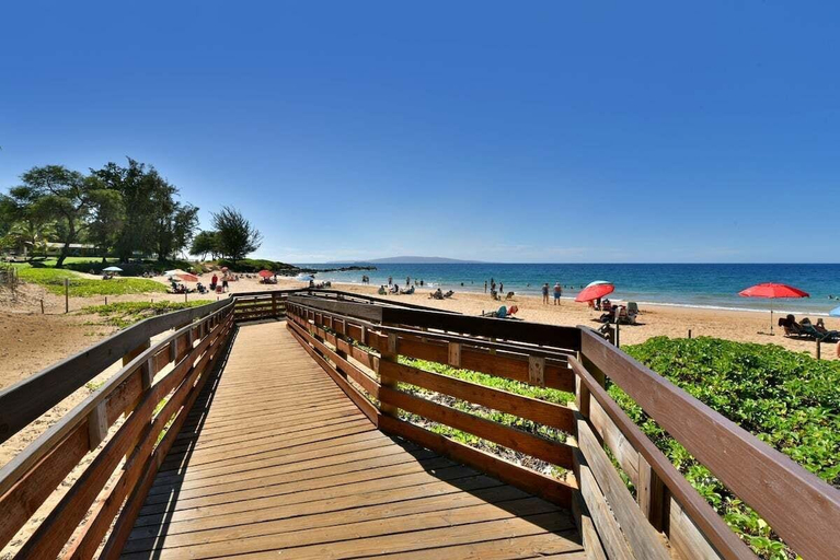 Exterior 4, Updated 1BD Kihei Condo With Ocean Views - Kihei Akahi C303, Maui