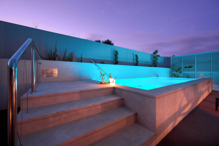 Pool 2, Urban Nook - Deluxe apartment with pool, Split