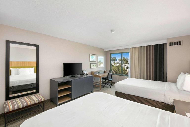 Bedroom 3, Country Inn & Suites by Radisson, San Diego North, CA, San Diego