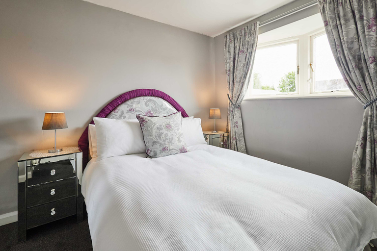 Room 3, Host Stay Theatre View, Darlington