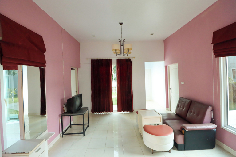 Living room 3, Seamount Ban Krut, Bang Saphan