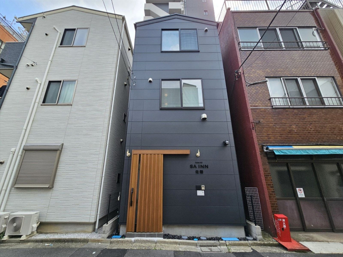 Exterior detail 2, SA INN, Taitō