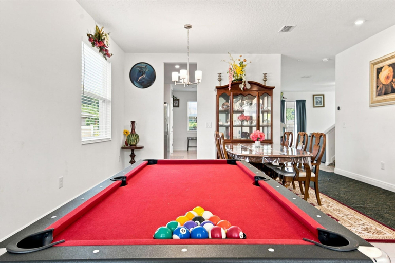 Room 3, Near Madeira Beach - Sleeps 10 Games Fire Pit, Pinellas