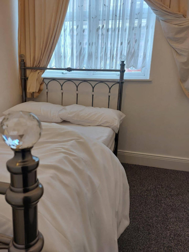 Room 5, Sunderland City Sr1 2ju - 2 Bedroom Apartment, Sunderland