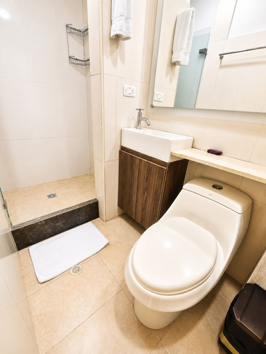 Bathroom 3, Hotel Med 33, Medellín