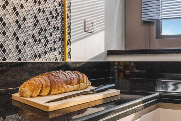 Private kitchenette 3, Gogoto12 Luxury Skyline 2BR with Burj Khalifa view, Dubai