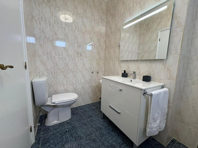 Bathroom 3, Villa Alta Vista, Santana