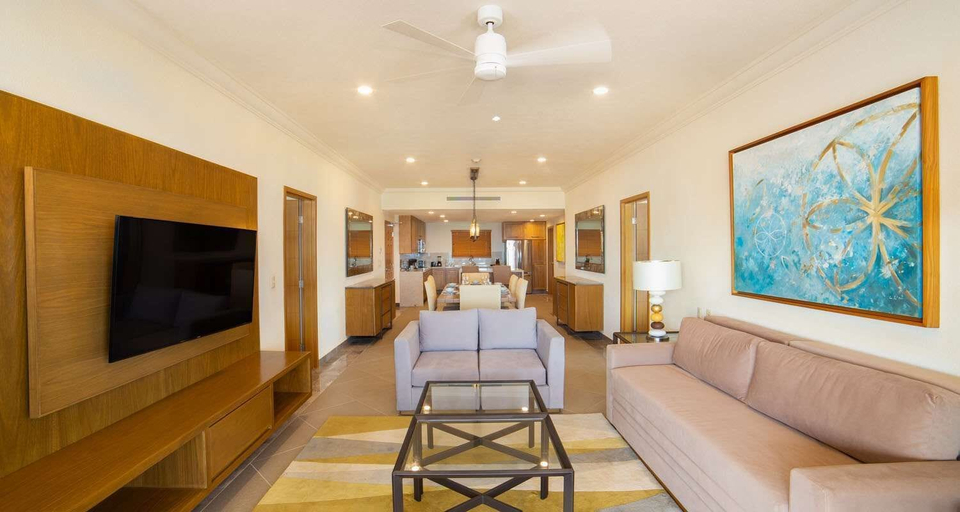 Living area 2, Villa La Valencia, La Paz