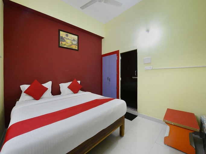 Room 4, Hotel O Vellore Formerly SP Highway Inn, Vellore