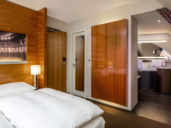 Bedroom 4, Mövenpick Hotel Hamburg, Hamburg