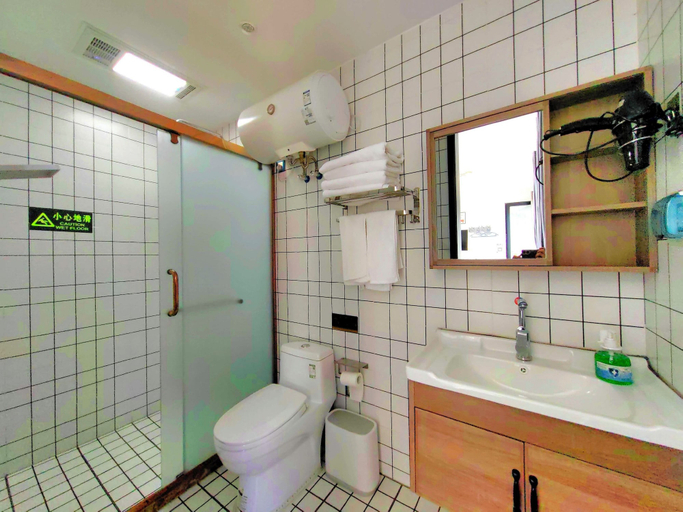 Bathroom 2, Mutianyu Great Wall View Lodge, Beijing