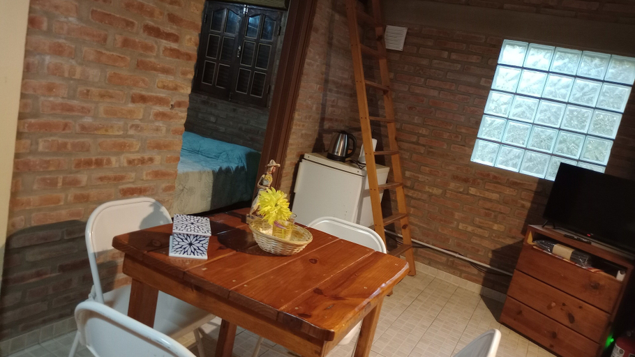 Dining 4, Cabañas Refugio LAS ACEQUIAS, Punilla