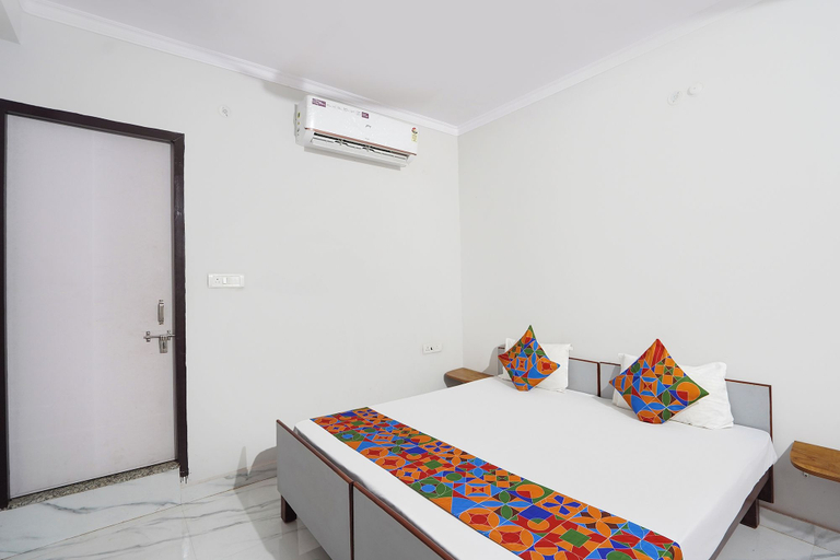 Room 5, Fabhotel Rameshwaram Palace, Lucknow