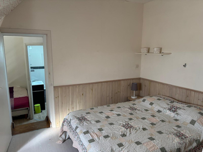 Room 5, Relaxing Holiday Home in Normandy, Manche