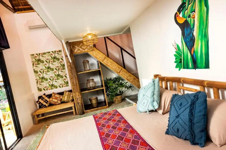 Bedroom 3, Three Little Birds Resort, Anda