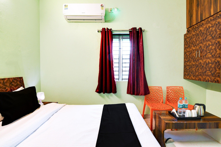 Room 4, Deluxe Room Star Light, Cuttack