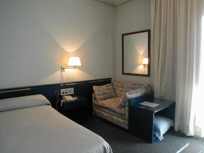 Bedroom 4, Rey Sancho Ramirez, Huesca