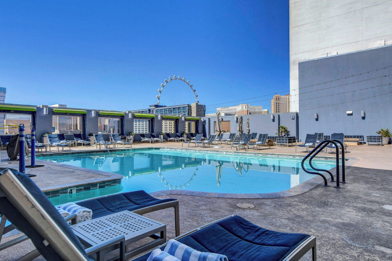 Pool 5, Sphere View Luxury Balcony Suites at Platinum Hotel, Clark