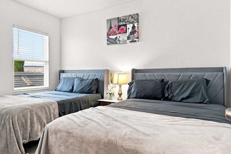 Room 4, Near Madeira Beach - Sleeps 10 Games Fire Pit, Pinellas