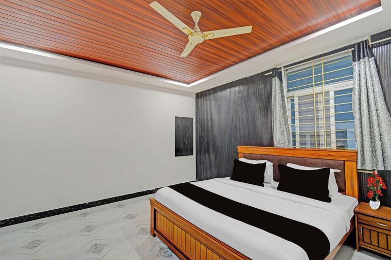 Room 2, Super Collection O Gachibowli Phase 2, Hyderabad