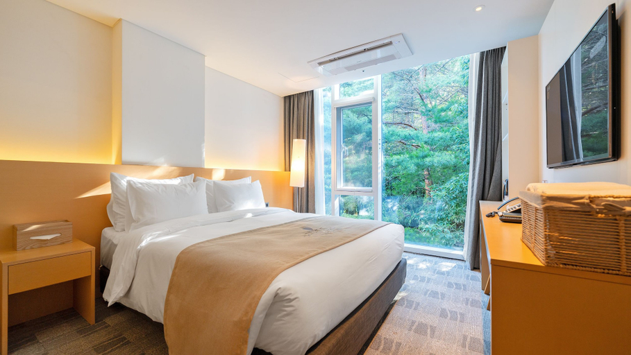 Bedroom 5, Potalaka Naksan Beach Wellness, Yangyang