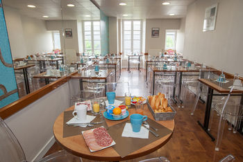 Others 5, Hotel Marguerite, Côtes-d'Armor