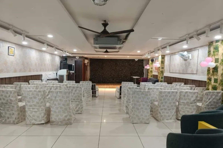 Banquet hall 4, Fabhotel Rudraksh Inn, Indore