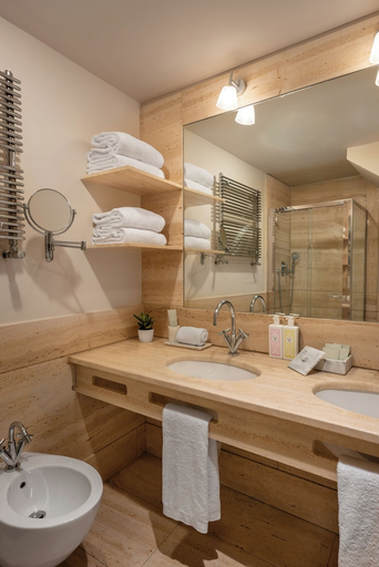 Bathroom 5, Borgo Tre Vaselle, Perugia