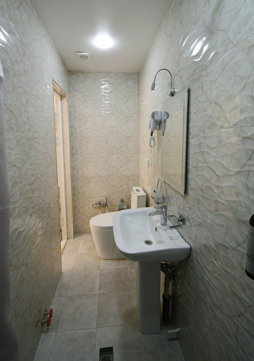 Bathroom 4, Ismail Orzu Guest house in Bukhara, Buxoro